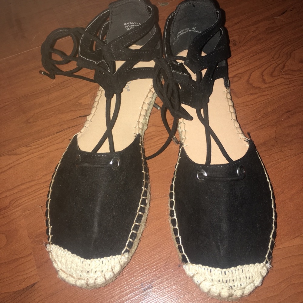Ladies Bamboo Sandals - Size 6.5